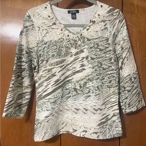 Canadian Graffiti Women's Stylish Patterned Blouse